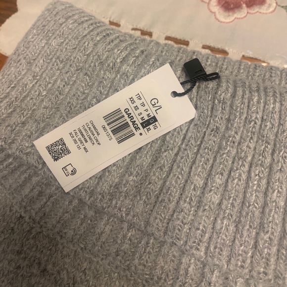 Garage Cropped Turtleneck - Picture 2 of 2